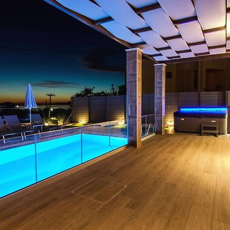 Villa Anthi, A Modern Villa With Salted Water Pool,Hot Tub & Bbq! Rethimno Eksteriør billede